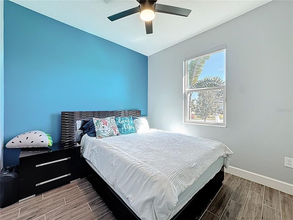 Active With Contract: $320,000 (4 beds, 2 baths, 1696 Square Feet)