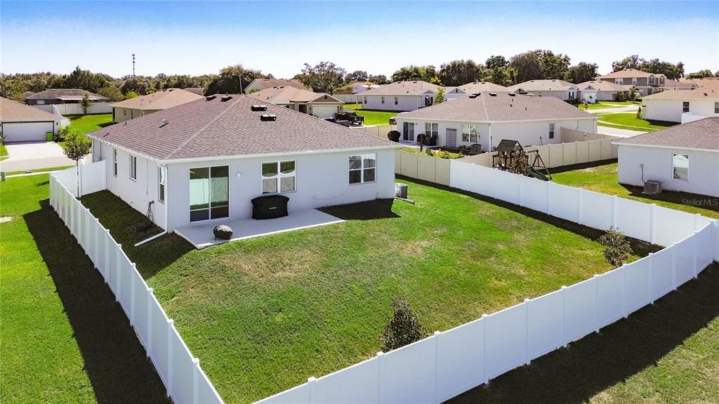 Active With Contract: $320,000 (4 beds, 2 baths, 1696 Square Feet)