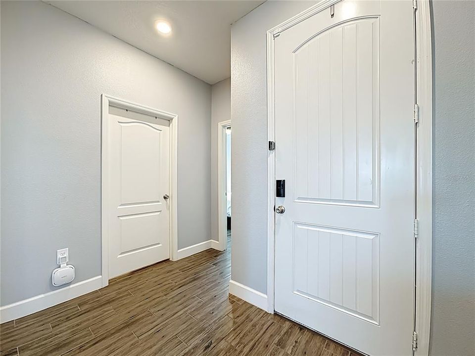 Active With Contract: $320,000 (4 beds, 2 baths, 1696 Square Feet)