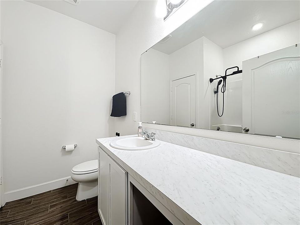 Active With Contract: $320,000 (4 beds, 2 baths, 1696 Square Feet)