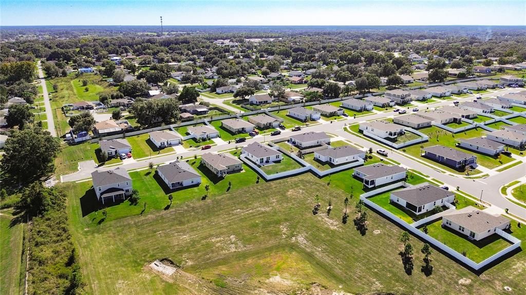 Active With Contract: $320,000 (4 beds, 2 baths, 1696 Square Feet)