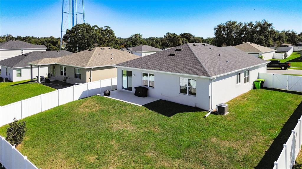 Active With Contract: $320,000 (4 beds, 2 baths, 1696 Square Feet)