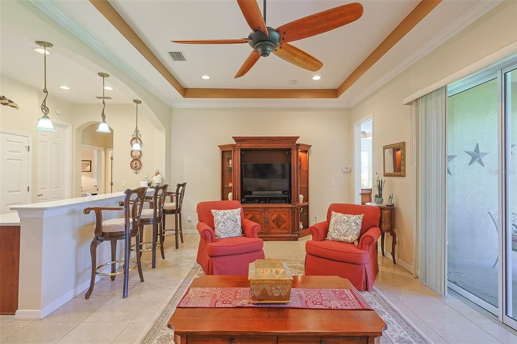 Active With Contract: $285,000 (2 beds, 2 baths, 1456 Square Feet)