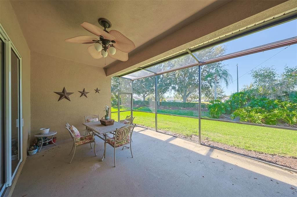 Active With Contract: $285,000 (2 beds, 2 baths, 1456 Square Feet)