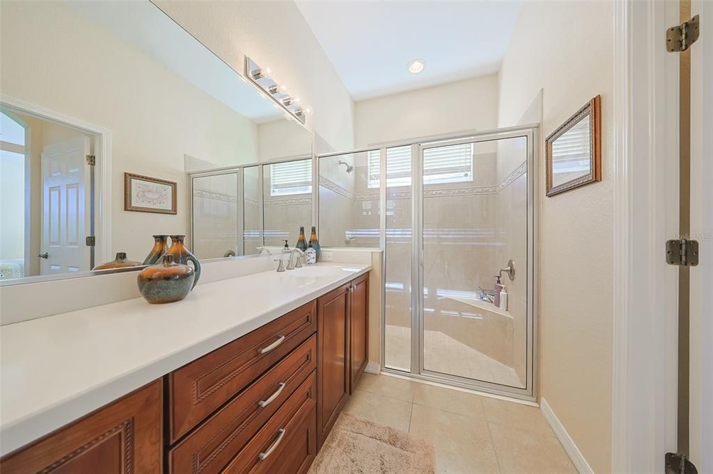 Active With Contract: $285,000 (2 beds, 2 baths, 1456 Square Feet)