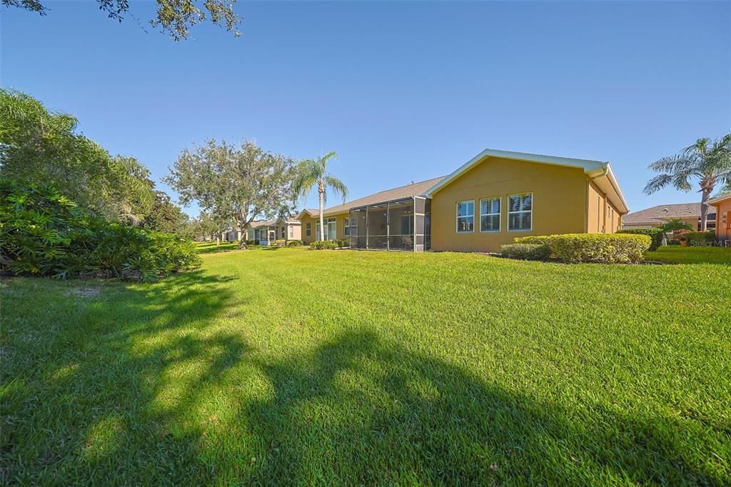 Active With Contract: $285,000 (2 beds, 2 baths, 1456 Square Feet)