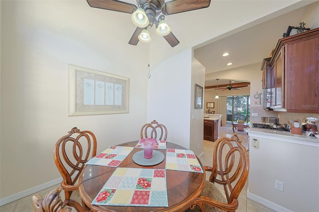 Active With Contract: $285,000 (2 beds, 2 baths, 1456 Square Feet)