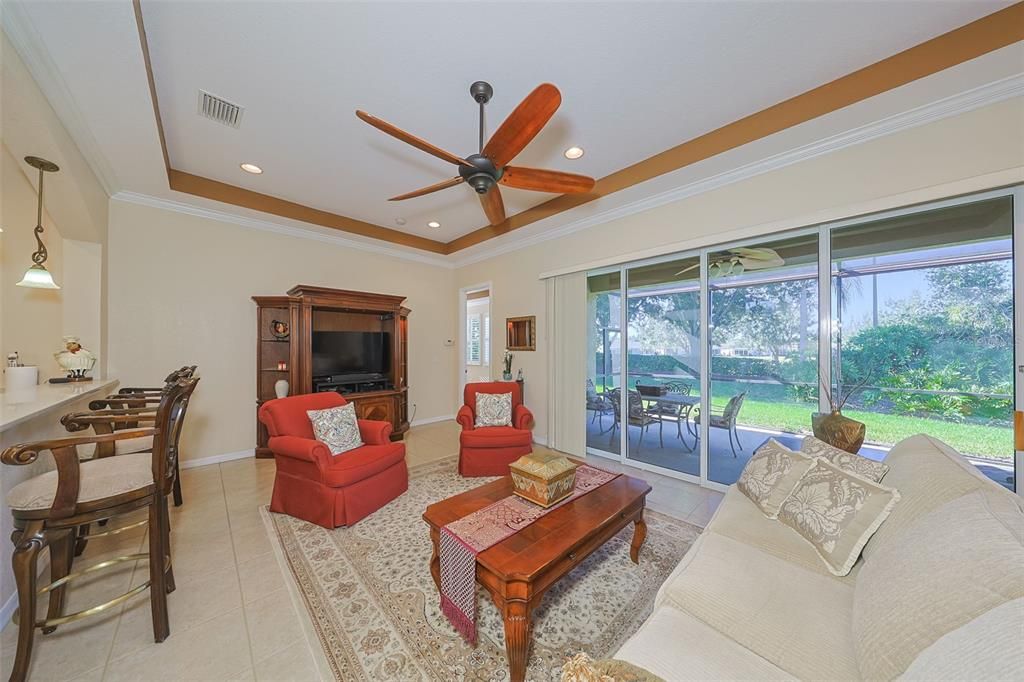 Active With Contract: $285,000 (2 beds, 2 baths, 1456 Square Feet)