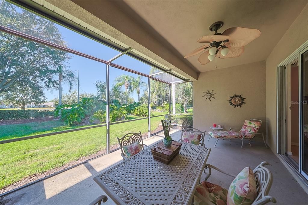 Active With Contract: $285,000 (2 beds, 2 baths, 1456 Square Feet)