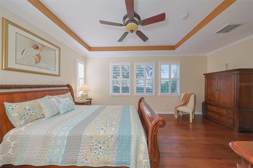 Active With Contract: $285,000 (2 beds, 2 baths, 1456 Square Feet)