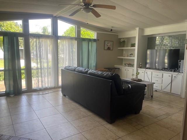 На продажу: $170,000 (2 спален, 2 ванн, 1462 Квадратных фут)