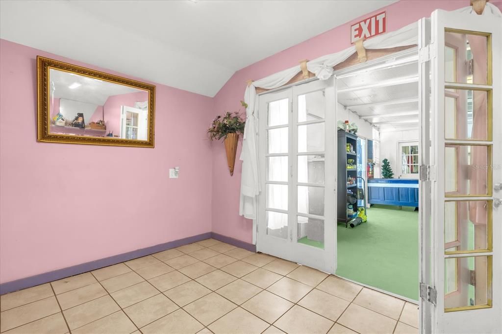 En Venta: $329,900 (0 camas, 0 baños, 1994 Pies cuadrados)