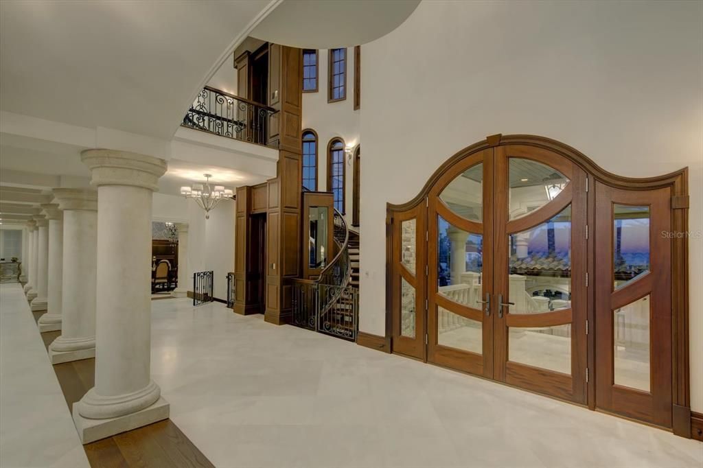 На продажу: $35,000,000 (10 спален, 11 ванн, 19578 Квадратных фут)