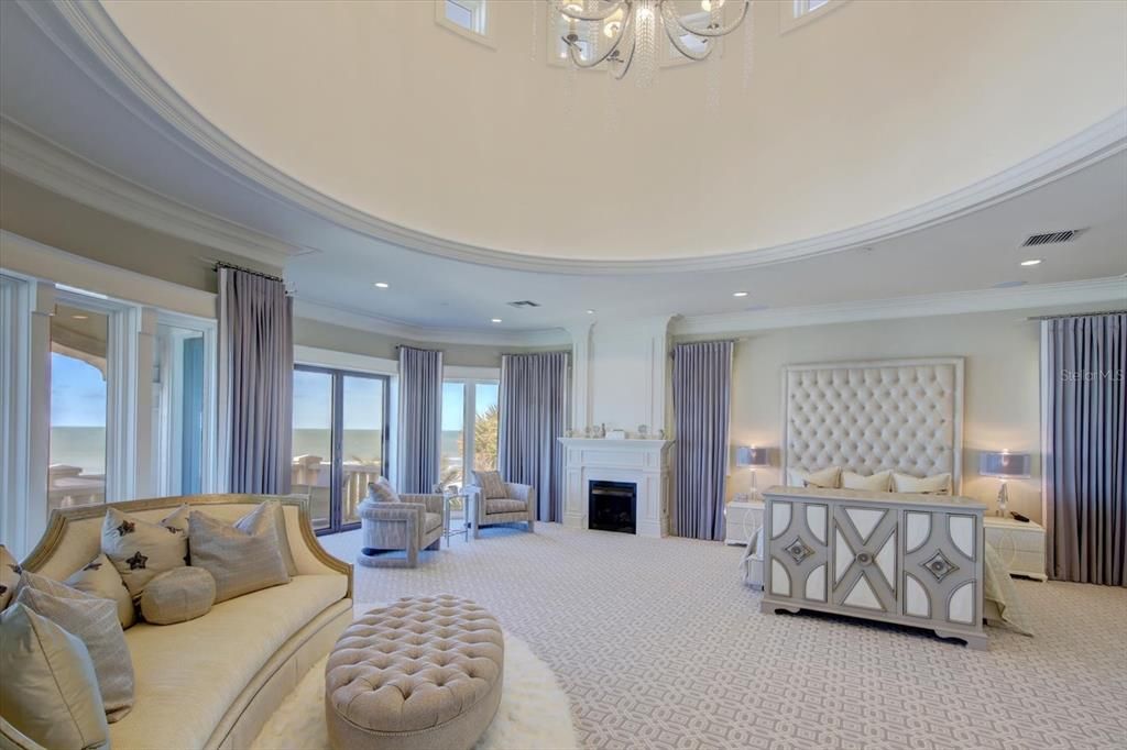 На продажу: $35,000,000 (10 спален, 11 ванн, 19578 Квадратных фут)