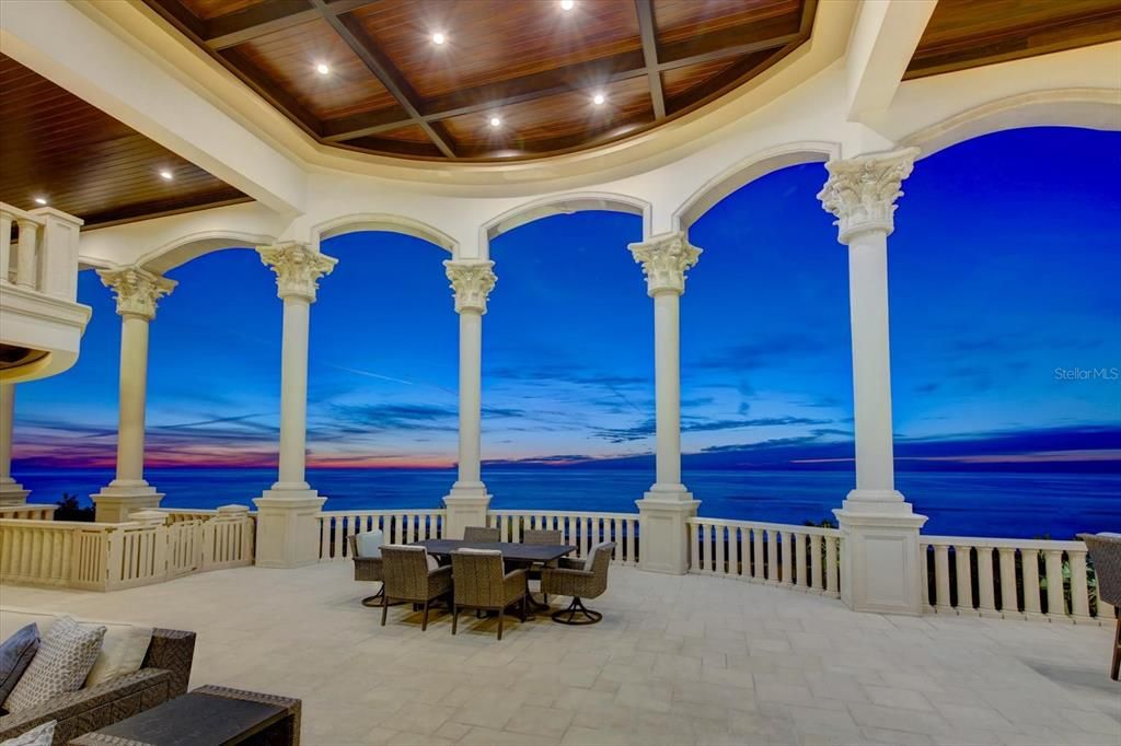 На продажу: $35,000,000 (10 спален, 11 ванн, 19578 Квадратных фут)