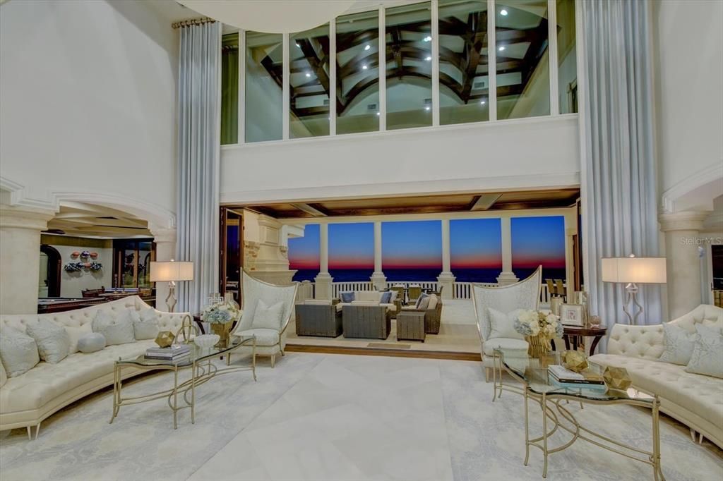 На продажу: $35,000,000 (10 спален, 11 ванн, 19578 Квадратных фут)