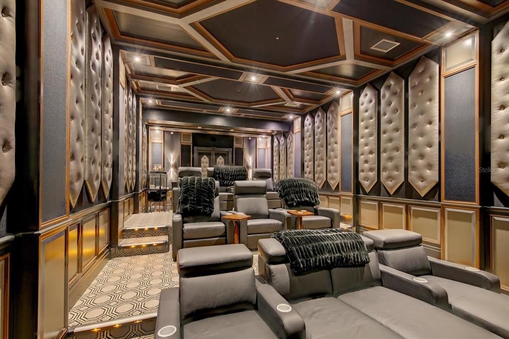 На продажу: $35,000,000 (10 спален, 11 ванн, 19578 Квадратных фут)