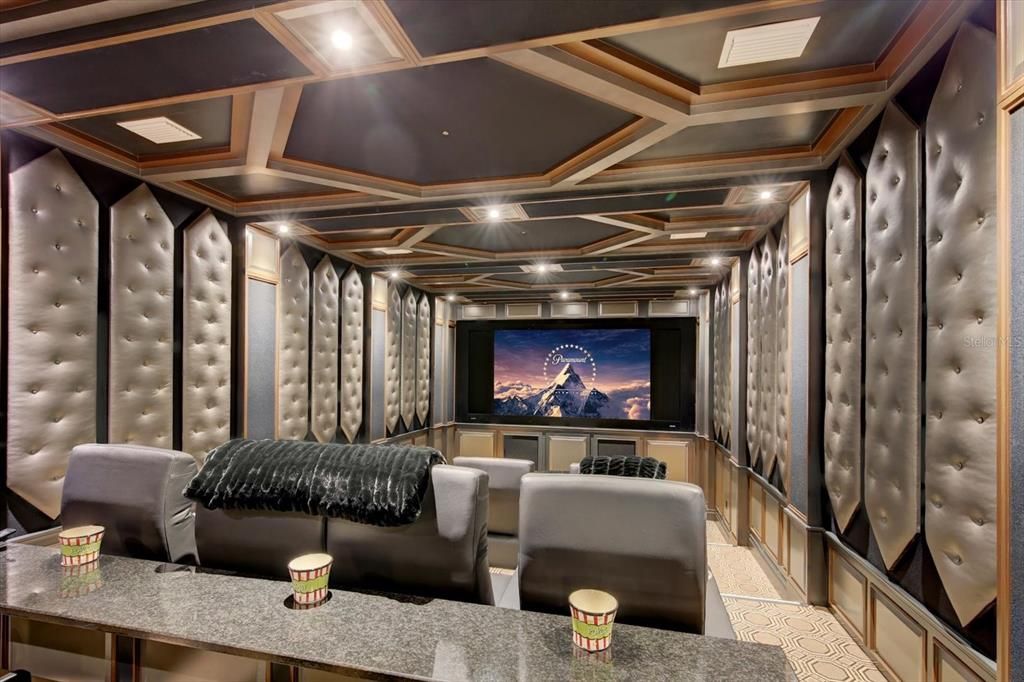 На продажу: $35,000,000 (10 спален, 11 ванн, 19578 Квадратных фут)