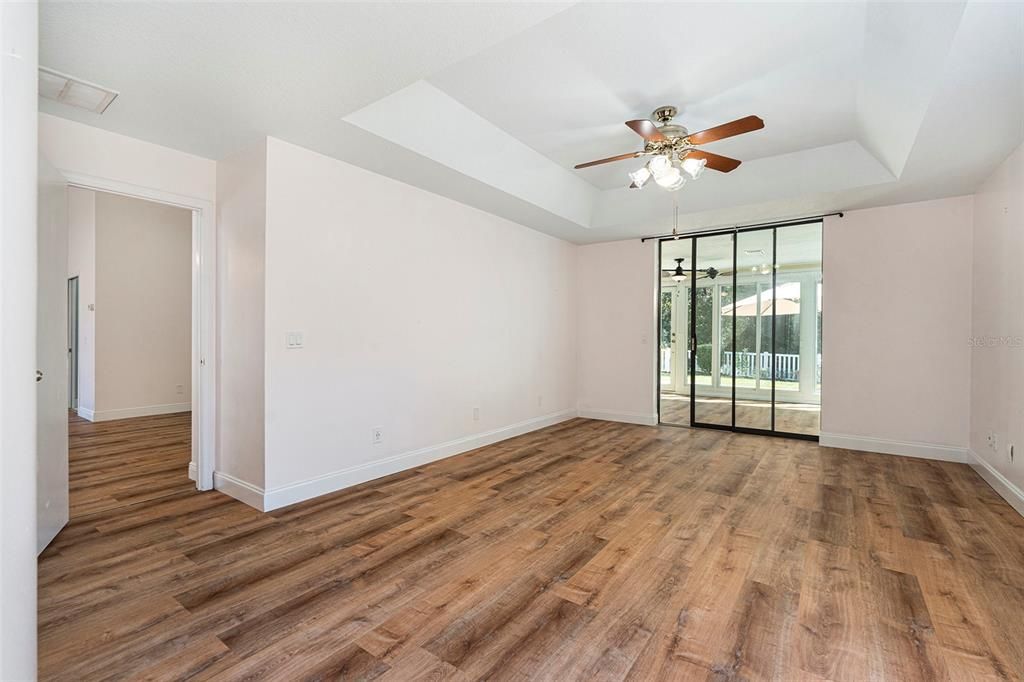 На продажу: $400,000 (4 спален, 2 ванн, 2543 Квадратных фут)