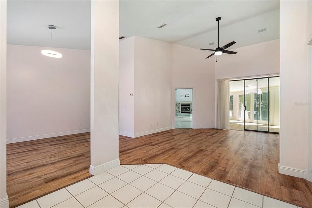 На продажу: $400,000 (4 спален, 2 ванн, 2543 Квадратных фут)