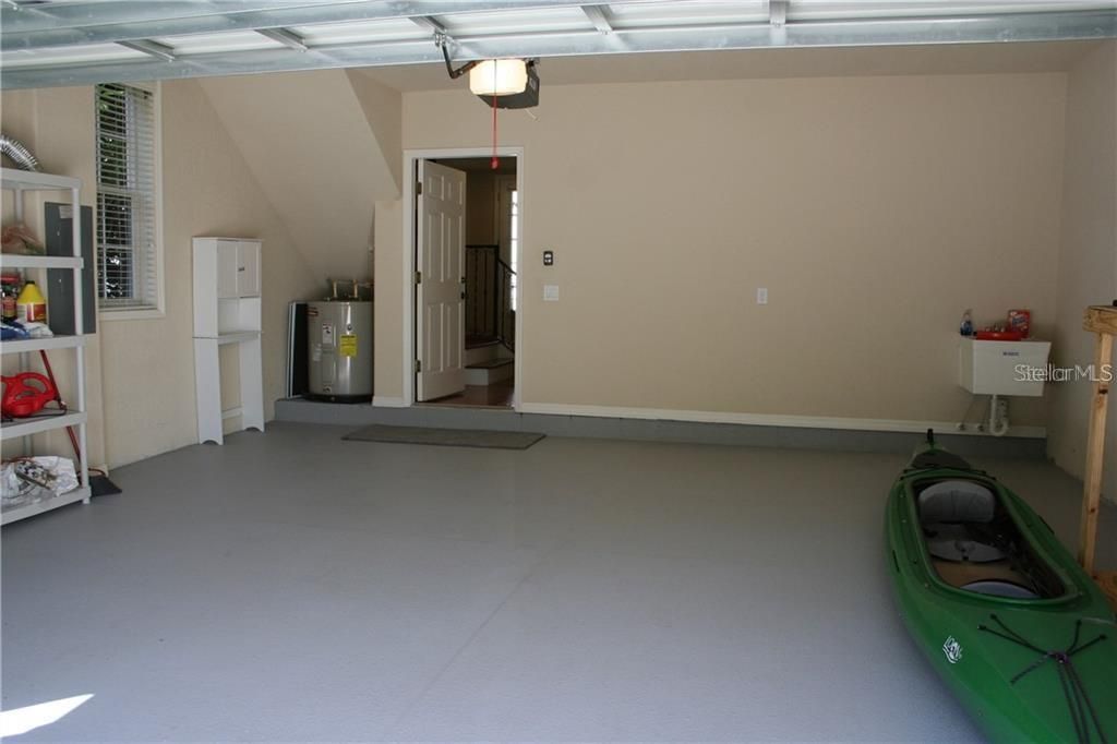 For Rent: $3,700 (3 beds, 3 baths, 1871 Square Feet)