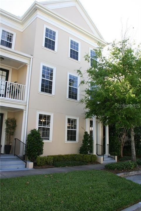 For Rent: $3,700 (3 beds, 3 baths, 1871 Square Feet)