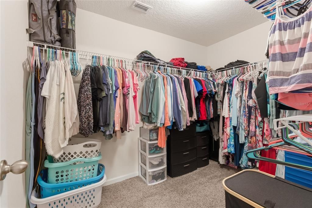 待售: $435,000 (4 贝兹, 2 浴室, 2491 平方英尺)