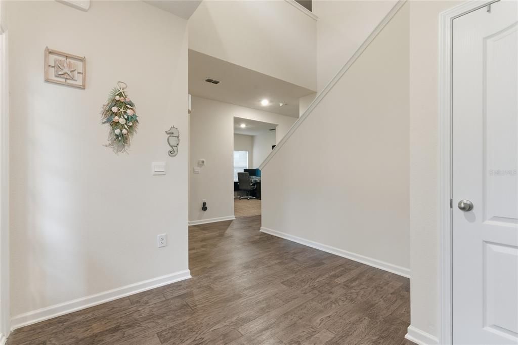 待售: $435,000 (4 贝兹, 2 浴室, 2491 平方英尺)