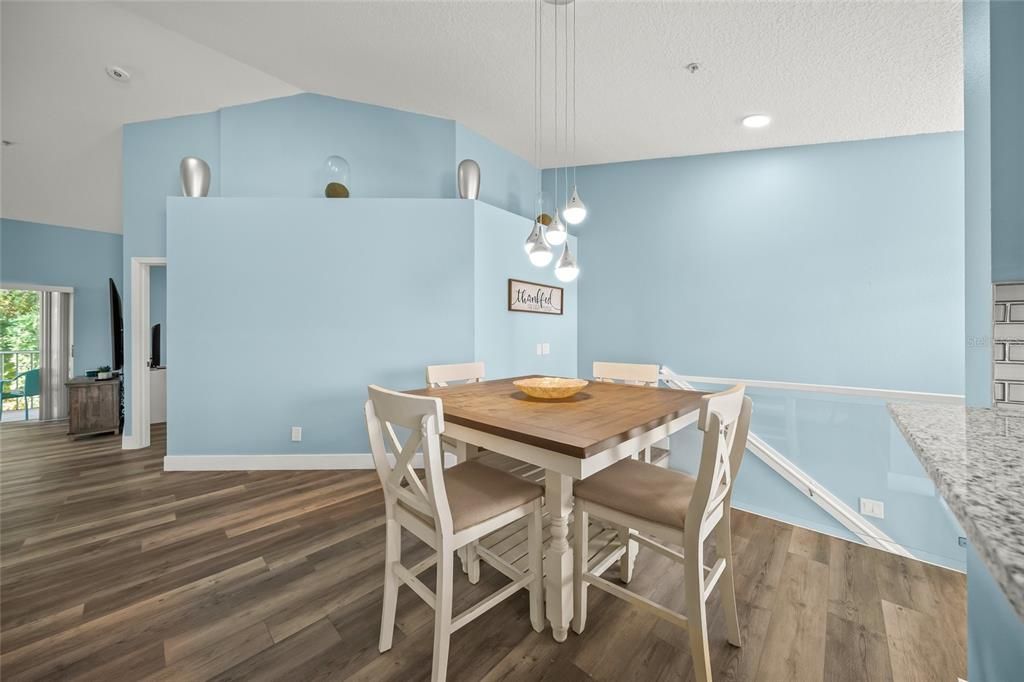 For Sale: $279,999 (3 beds, 2 baths, 1208 Square Feet)