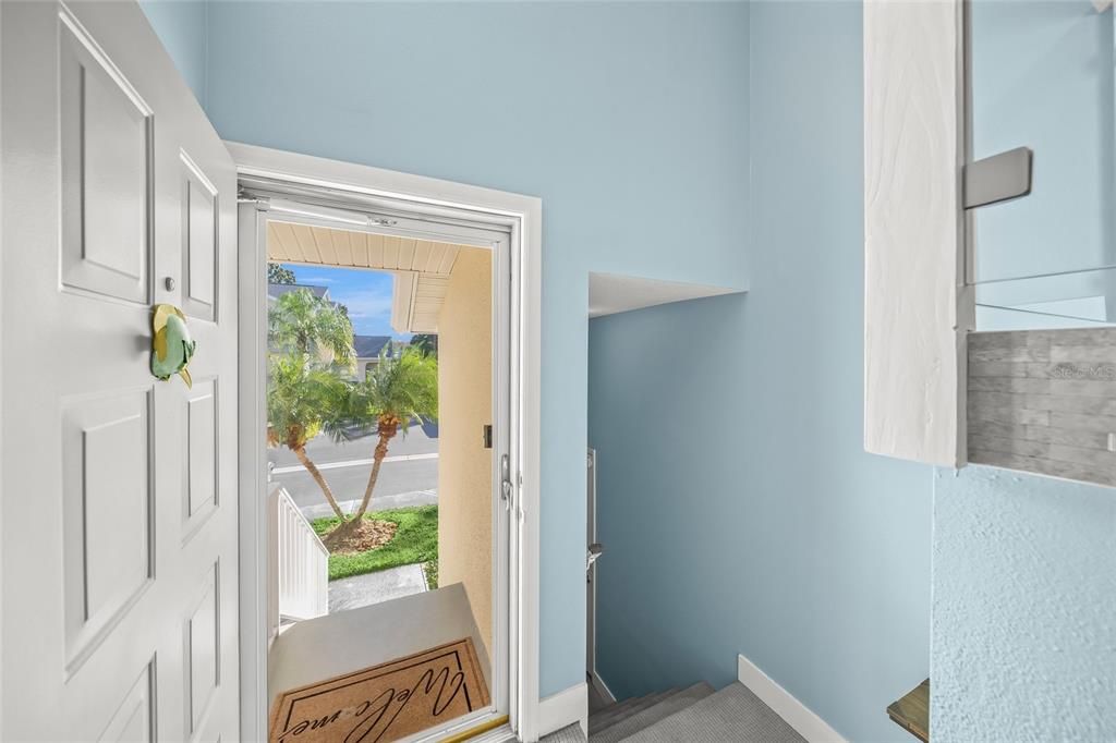 For Sale: $279,999 (3 beds, 2 baths, 1208 Square Feet)