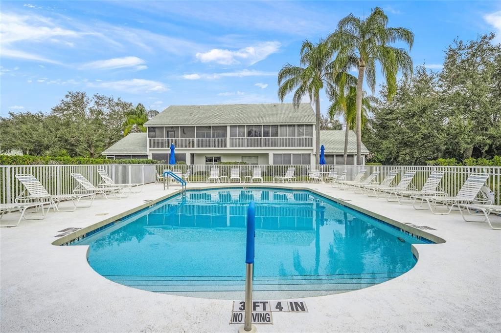 For Sale: $279,999 (3 beds, 2 baths, 1208 Square Feet)