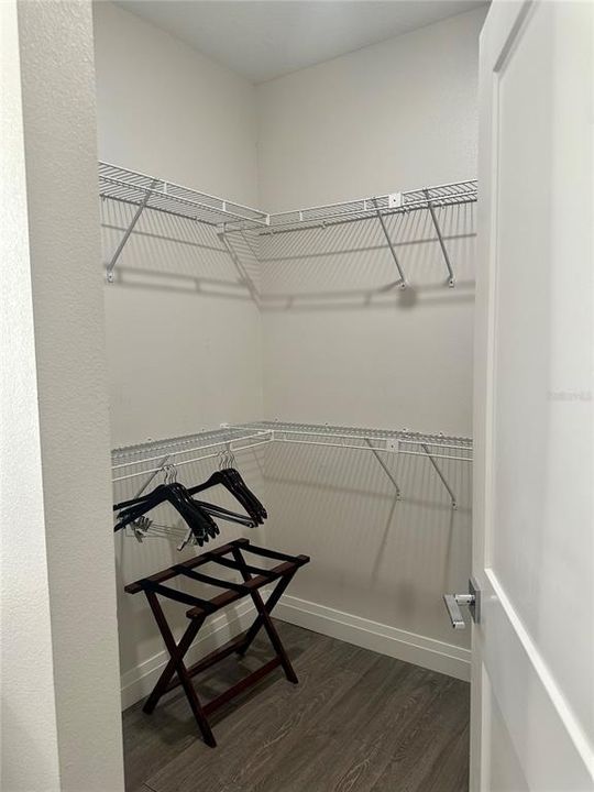 For Sale: $460,000 (3 beds, 3 baths, 1544 Square Feet)