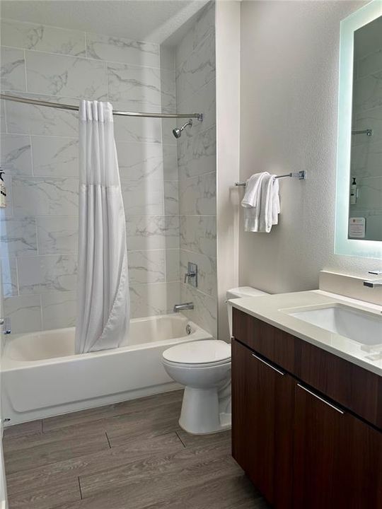 For Sale: $460,000 (3 beds, 3 baths, 1544 Square Feet)