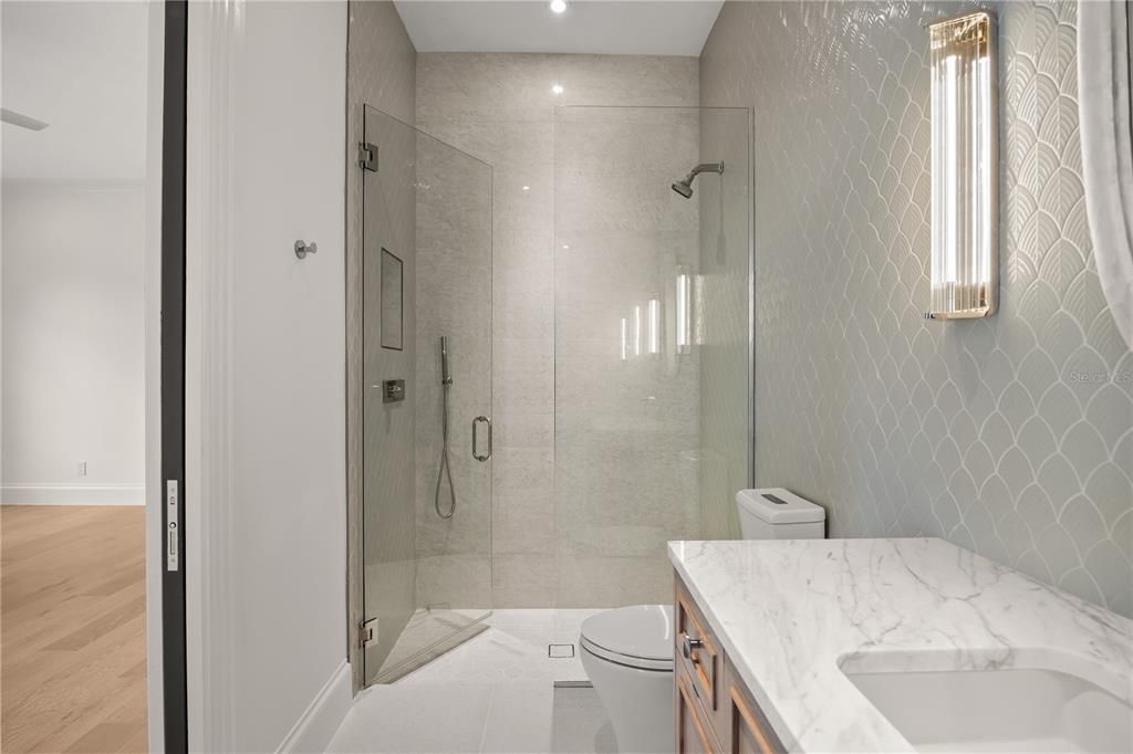 待售: $5,300,000 (5 贝兹, 5 浴室, 4738 平方英尺)