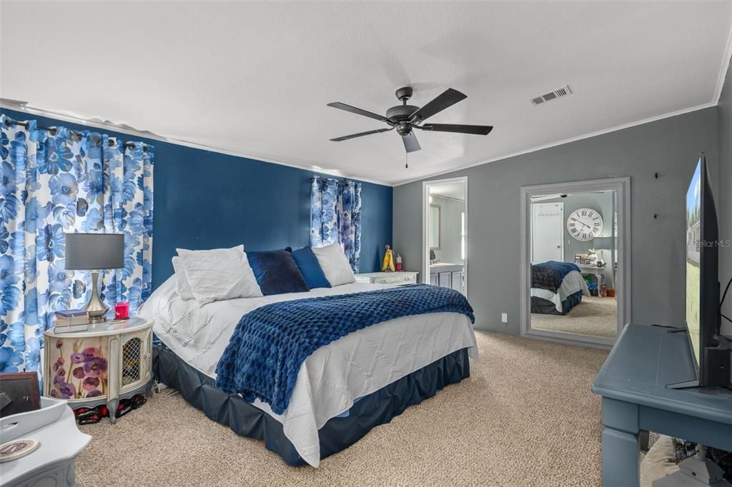 На продажу: $230,000 (3 спален, 2 ванн, 1632 Квадратных фут)