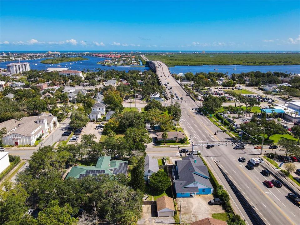 For Sale: $675,000 (2 beds, 2 baths, 1404 Square Feet)