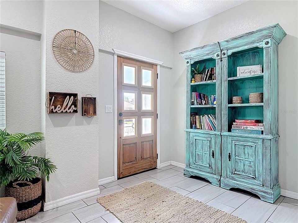 For Sale: $675,000 (2 beds, 2 baths, 1404 Square Feet)