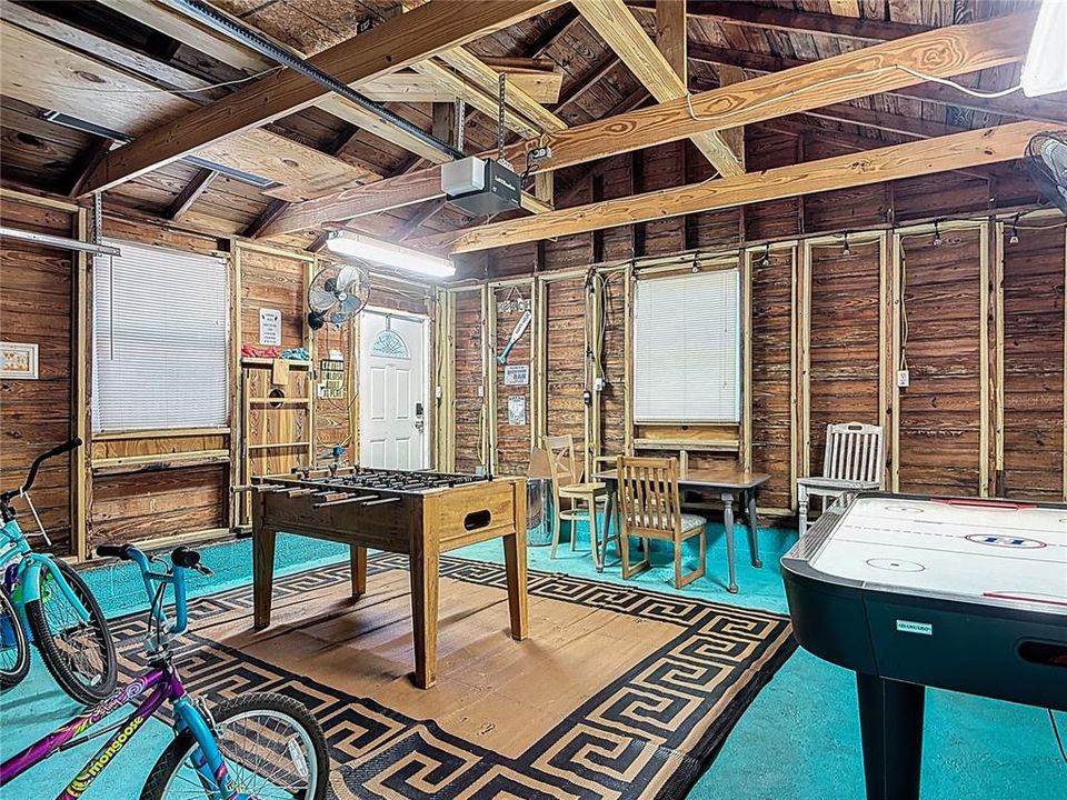 For Sale: $675,000 (2 beds, 2 baths, 1404 Square Feet)