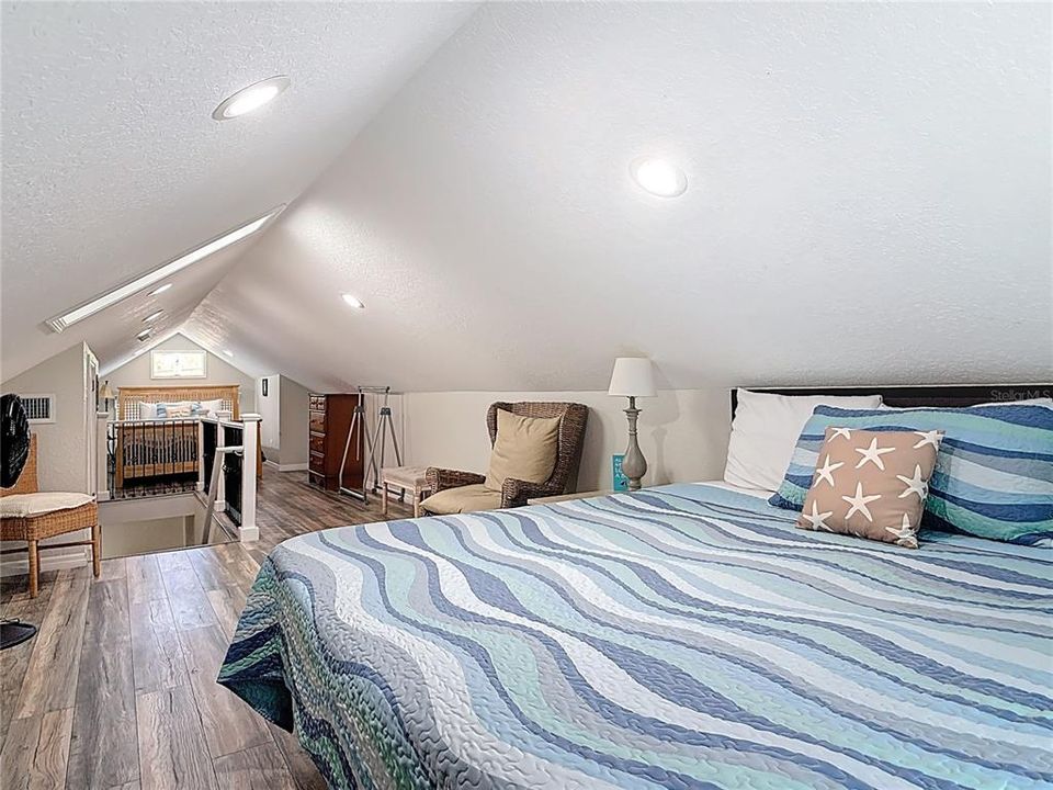 For Sale: $675,000 (2 beds, 2 baths, 1404 Square Feet)