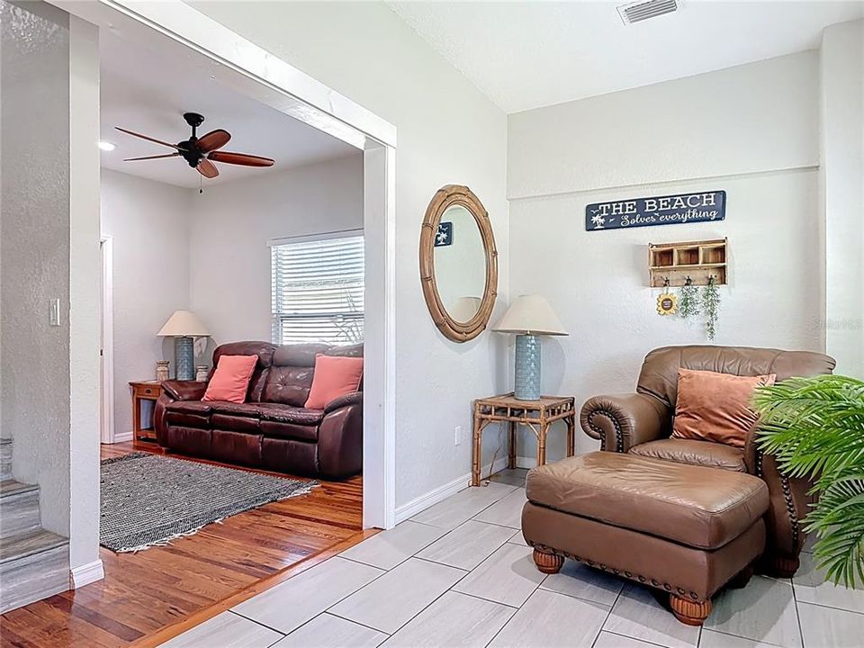 For Sale: $675,000 (2 beds, 2 baths, 1404 Square Feet)