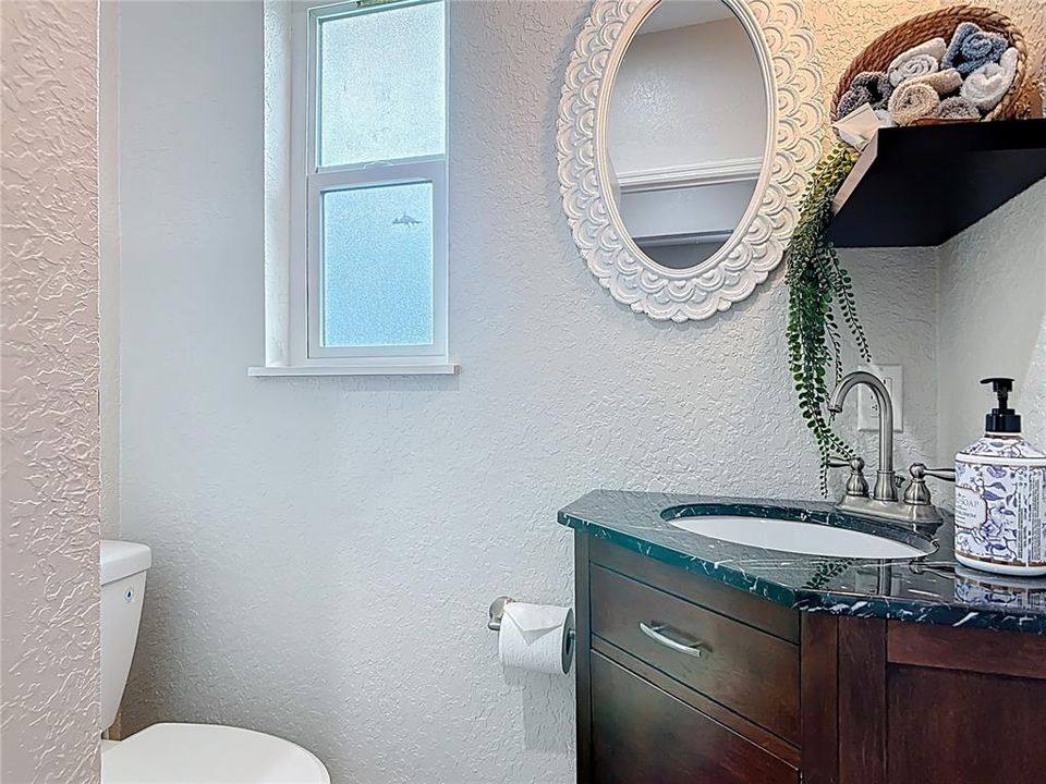 For Sale: $675,000 (2 beds, 2 baths, 1404 Square Feet)