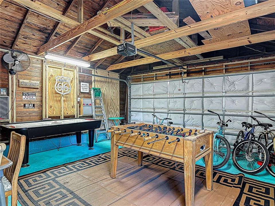 For Sale: $675,000 (2 beds, 2 baths, 1404 Square Feet)