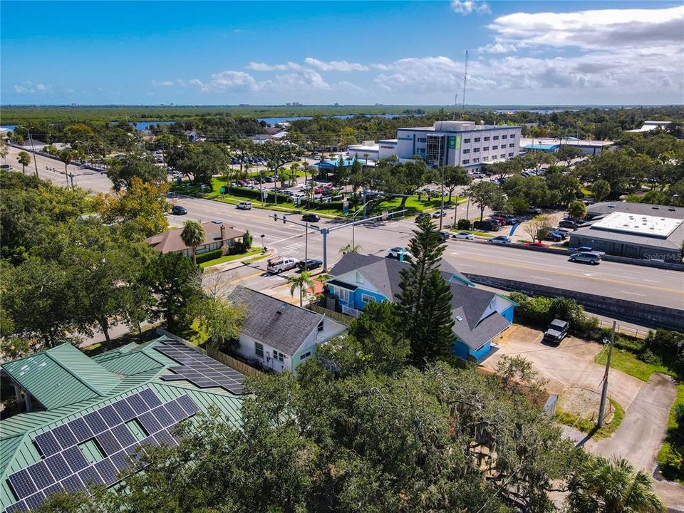 For Sale: $675,000 (2 beds, 2 baths, 1404 Square Feet)