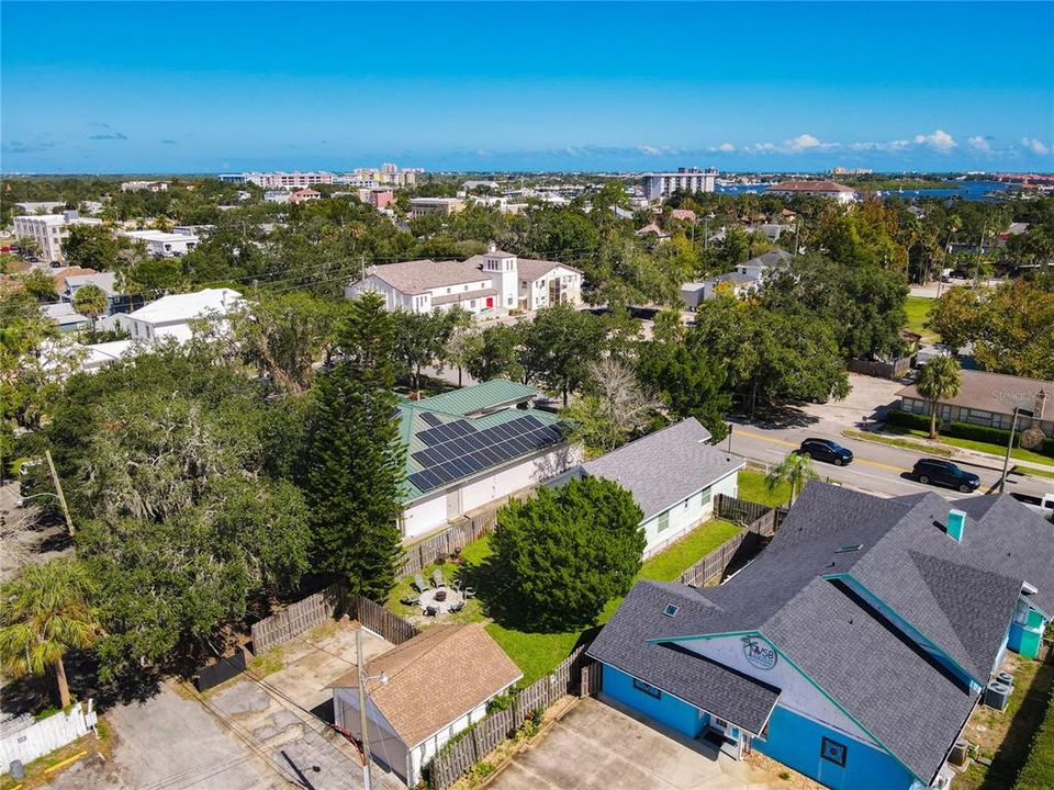 For Sale: $675,000 (2 beds, 2 baths, 1404 Square Feet)