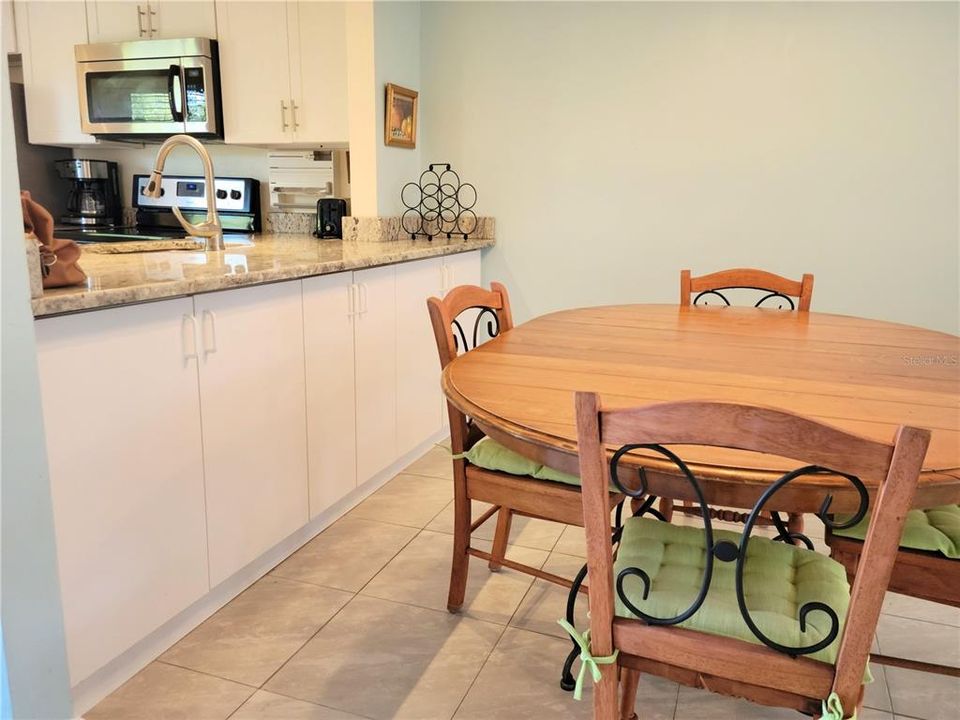 出租: $1,650 (2 贝兹, 2 浴室, 880 平方英尺)