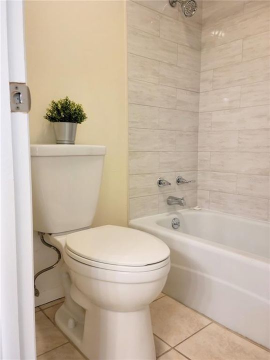 出租: $1,650 (2 贝兹, 2 浴室, 880 平方英尺)