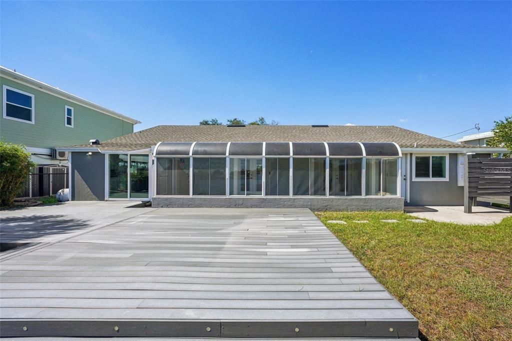 En Venta: $719,000 (4 camas, 3 baños, 2201 Pies cuadrados)