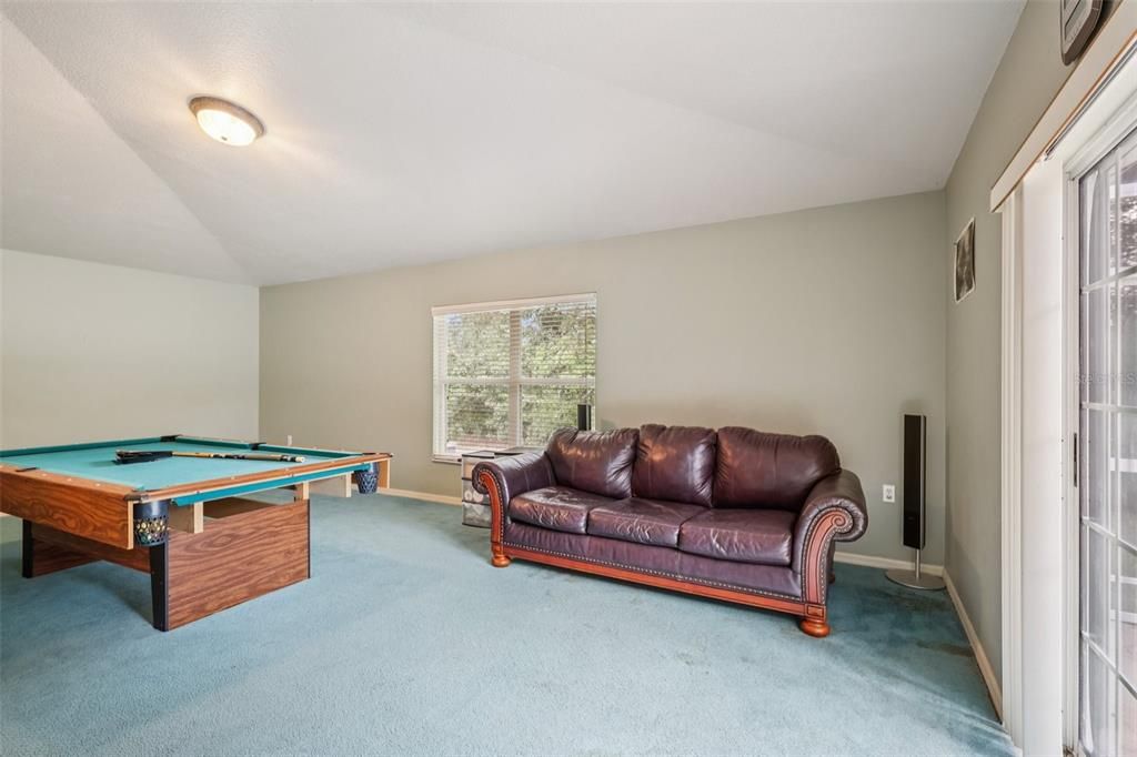 合同活跃: $524,999 (4 贝兹, 3 浴室, 3162 平方英尺)