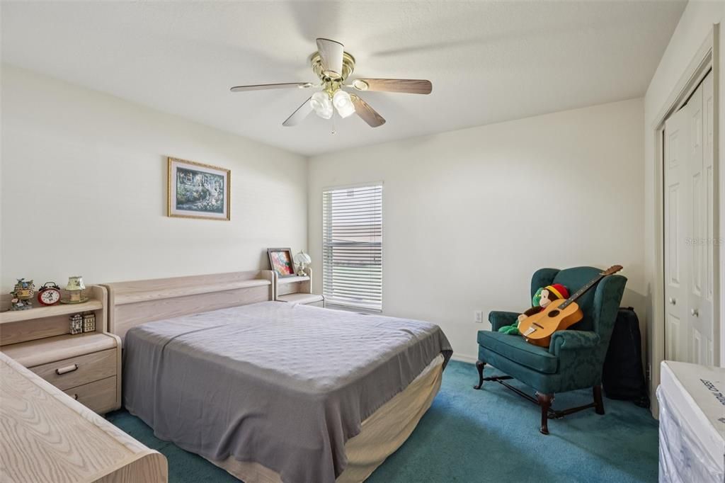 合同活跃: $524,999 (4 贝兹, 3 浴室, 3162 平方英尺)