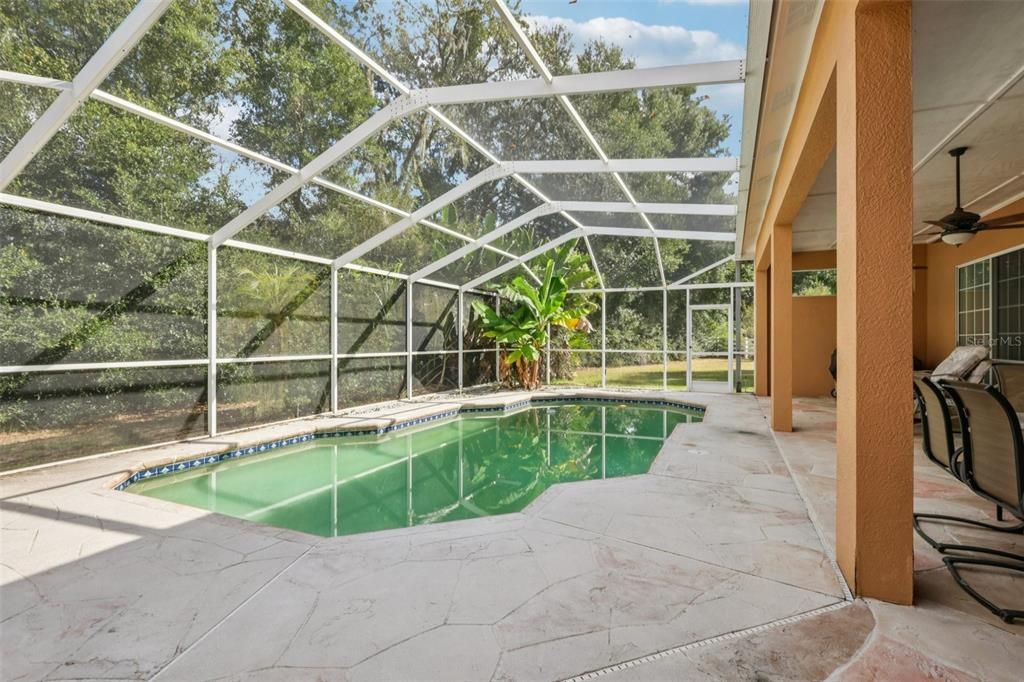 合同活跃: $524,999 (4 贝兹, 3 浴室, 3162 平方英尺)